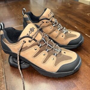 Z-CoiL Shoes Mens Size 9 Brown Tan Hiking Trail Spring Heel Walking Work Support